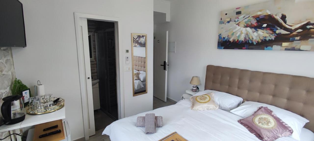Studios Kadena Trogir - 18Th Century Stone House Εξωτερικό φωτογραφία